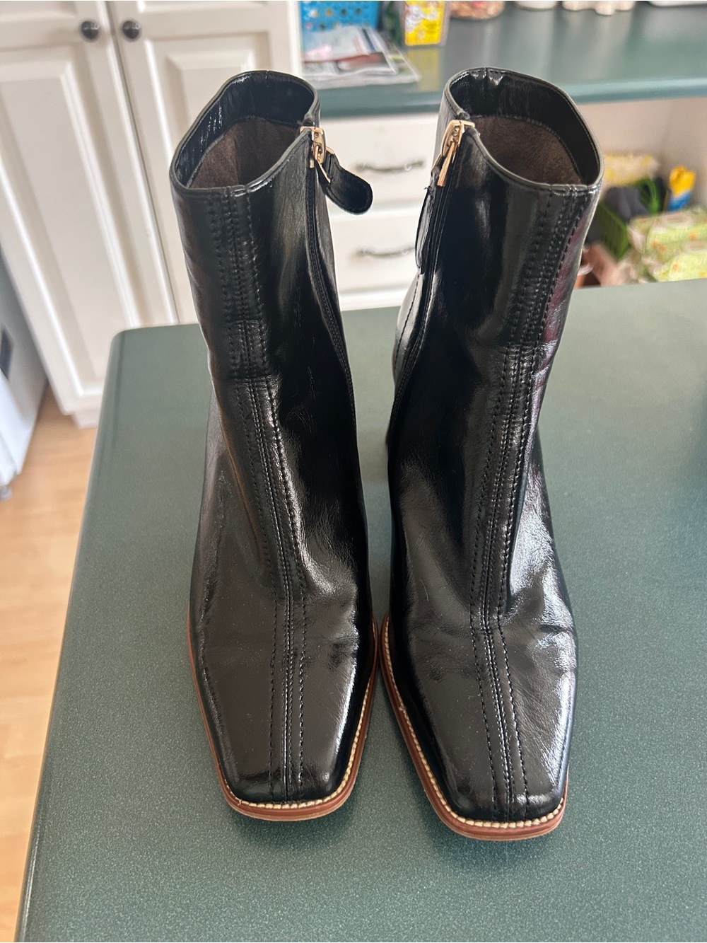 Black Patent Leather Square-Toe Ankle Boots Motimoden